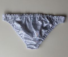 スネークビキニ