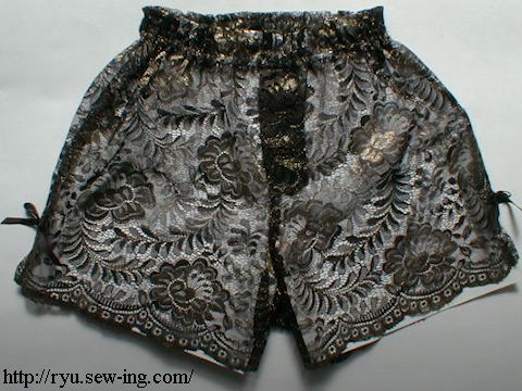 総レースのトランクス