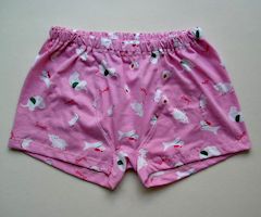 ピンクのボクサー